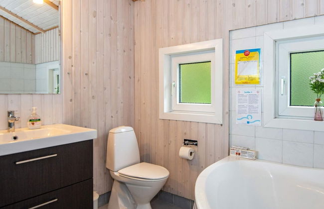 8 Person Holiday Home in Knebel - Foto 14
