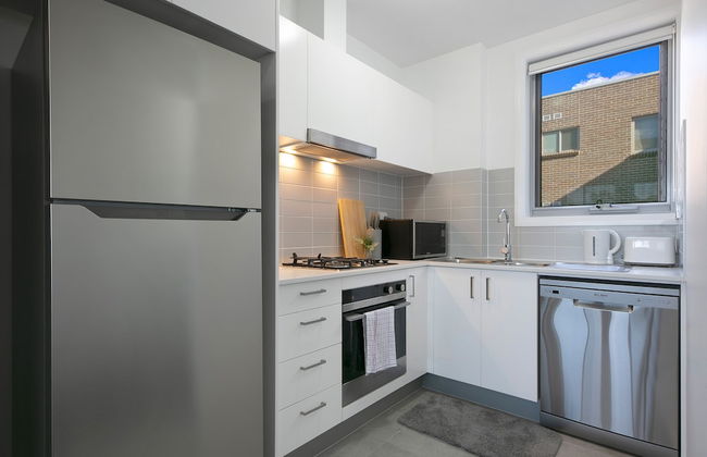 Wentworthville 2 Bedrooms Apartment with Free Parking by KozyGuru - Photo 5