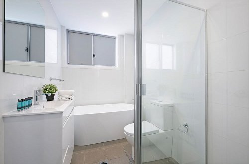 Photo 7 - Wentworthville 2 Bedrooms Apartment with Free Parking by KozyGuru