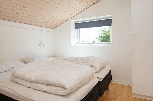 Photo 2 - 11 Person Holiday Home in Glesborg