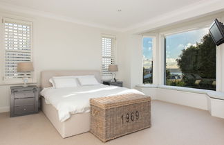 Photo 3 - Vaucluse Manor H327