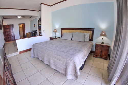 Foto 10 - Playa Flamingo Centrally Located Spacious Condominium Presidential Suites 4