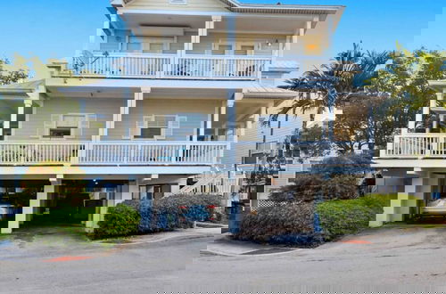 Foto 25 - Coral Garden by Avantstay Great Location w/ Balcony & Shared Pool