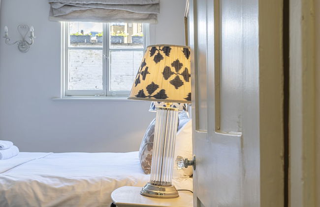 JOIVY Elegant 2-Bed Mews Flat Near Buckingham Palace - Foto 4