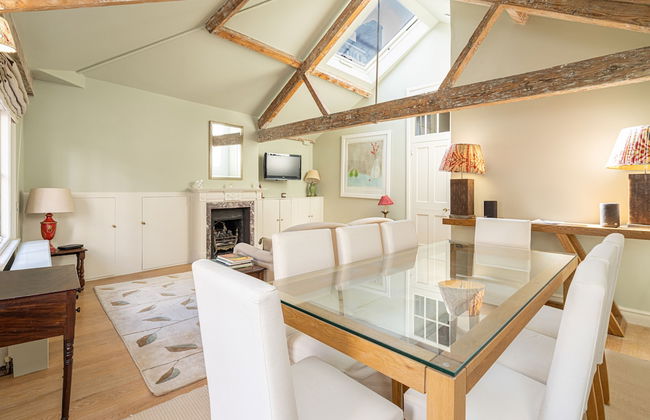 JOIVY Elegant 2-Bed Mews Flat Near Buckingham Palace - Foto 12