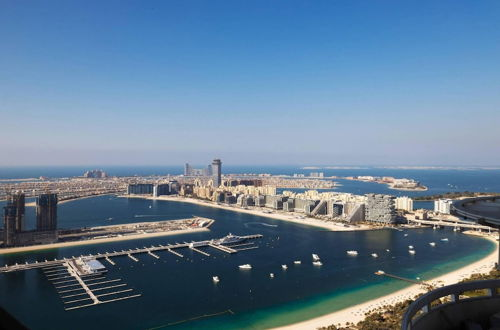 Photo 14 - 59th Floor Sea View of Marina