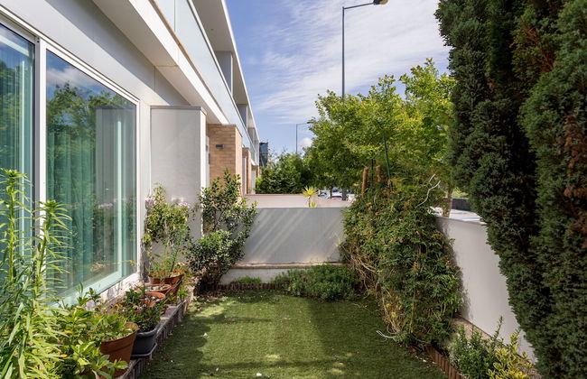 JOIVY Sleek House W/Balcony & 2 Terraces In Porto - Foto 16