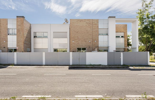 JOIVY Sleek House W/Balcony & 2 Terraces In Porto - Foto 39