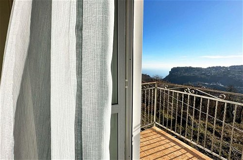 Foto 34 - Lovely 6-bed Apartment on the Amalfi Coast