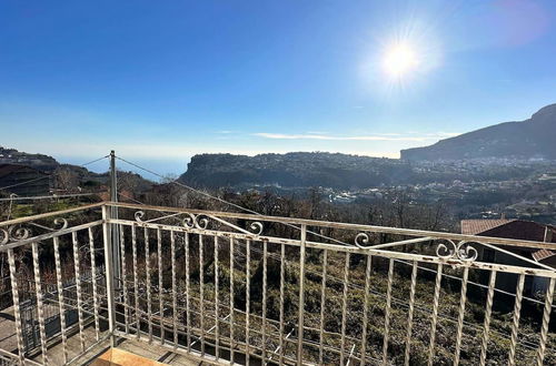 Foto 30 - Lovely 6-bed Apartment on the Amalfi Coast