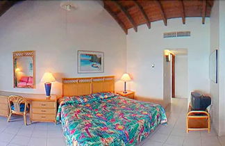 Photo 2 - Sapphire Beach Resort