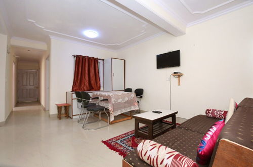 Photo 3 - OYO Home 9897 Elegant 3BHK