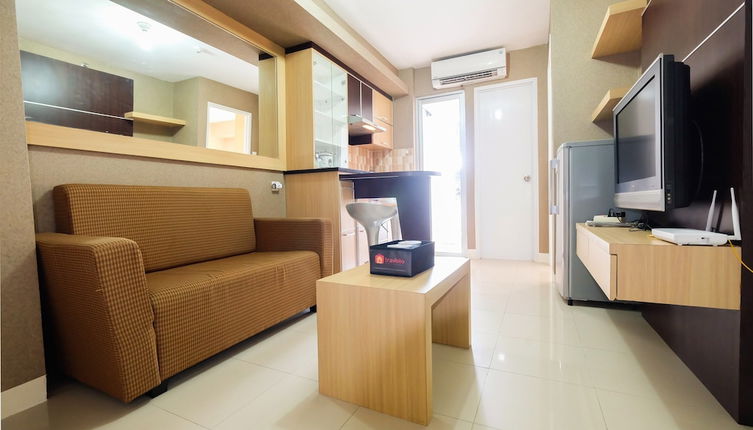 Foto 1 - Homely 2 Bedroom at Bassura City Apartment By Travelio