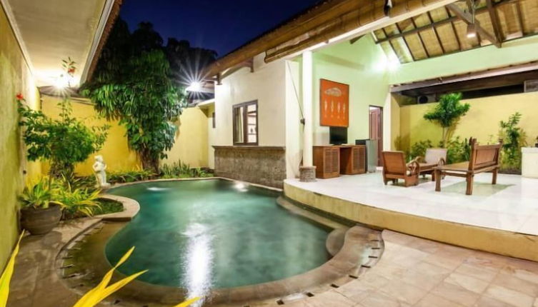 Foto 1 - PB - 10BR · 10-BR Private Pool Villa Walk to Seminyak Beach