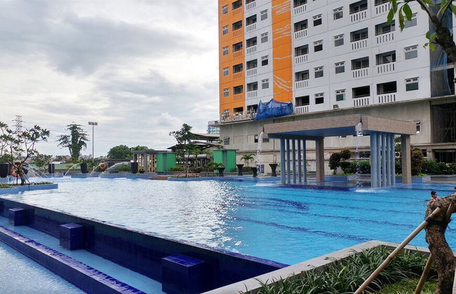 Studio at Green Pramuka City Serene Apartment Living By Travelio - Foto 14