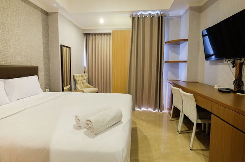 Photo 11 - Luxurious Studio at Menteng Park Apartment