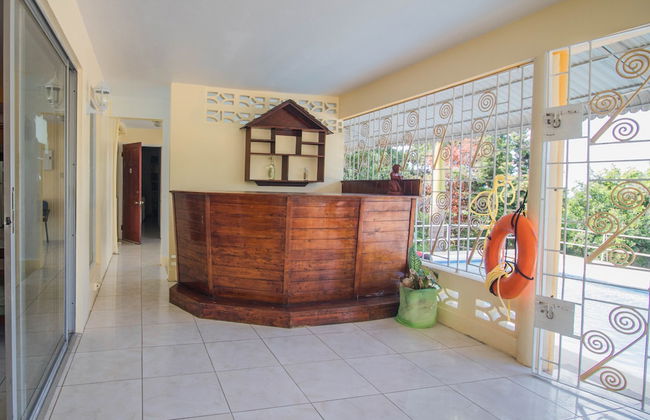 9 bed Villa Montego 10 Minute Walk to the Beach - Photo 29