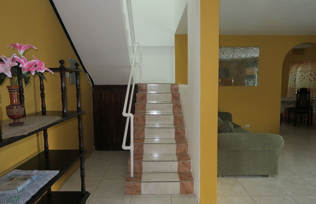 9 bed Villa Montego 10 Minute Walk to the Beach - Photo 36