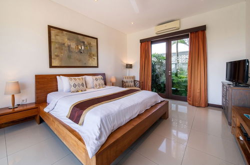 Photo 21 - Peaceful Private Villa, 3 BR, Canggu With Staff