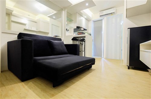 Photo 13 - Spacious 2BR Apartment Connected to Bassura City Mall
