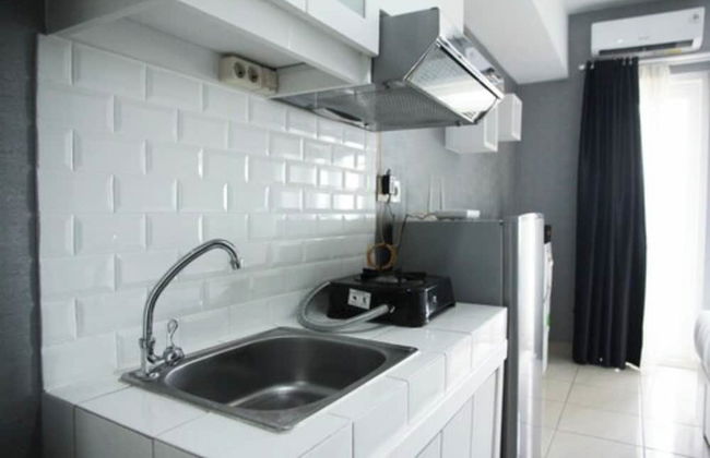 Modern and Comfortable Studio Apartment Springlake Summarecon near Summarecon - Foto 8