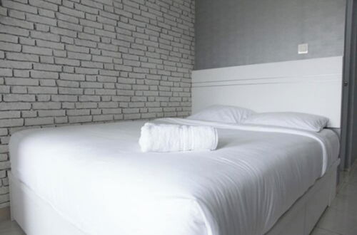 Photo 6 - Modern and Comfortable Studio Apartment Springlake Summarecon near Summarecon