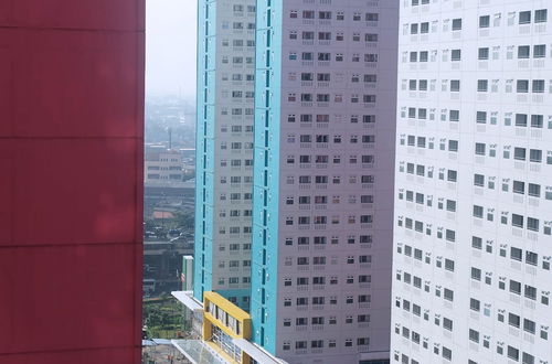 Photo 38 - Good Apartment At Green Pramuka City