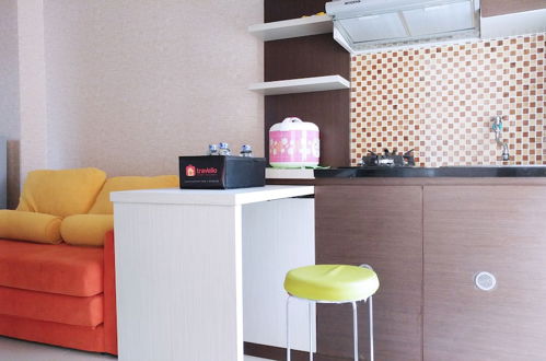 Photo 12 - Good Apartment At Green Pramuka City