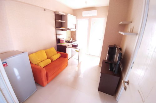 Photo 1 - Good Apartment At Green Pramuka City