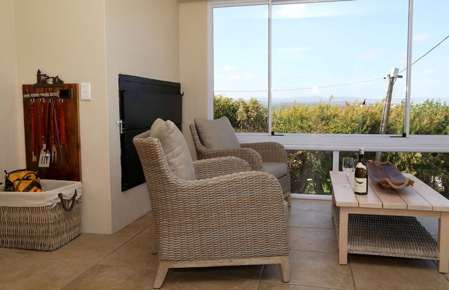 Home with an Ocean view - Photo 14