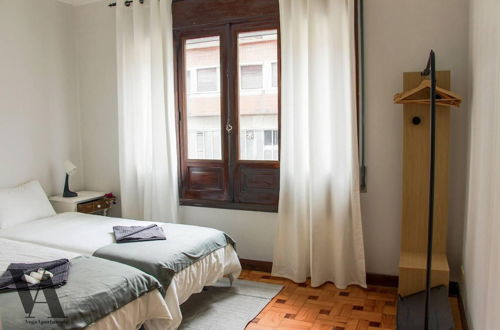 Photo 5 - Beautiful 3-bed Apartment in Porto, Portugal