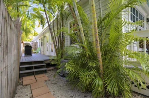 Photo 15 - Paradise Palms by Avantstay Great Location w/ Outdoor Dining, BBQ Close to Higgs Beach Month Long Stays