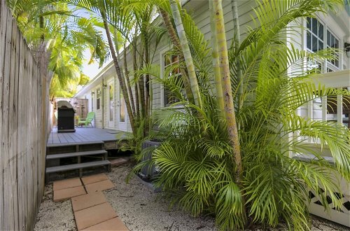 Foto 19 - Paradise Palms by Avantstay Great Location w/ Outdoor Dining, BBQ Close to Higgs Beach Month Long Stays