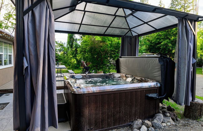 Barefoot Villas Cabin 2 Moose w/ Hot Tub - Foto 54