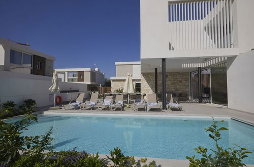 Foto 20 - New 5 Bedroom Villa With Pool in the Center of Ayia Napa Kube Villa 4