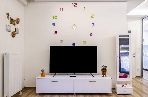 Foto 9 - Flat With Rainbow Themed Design in Goztepe