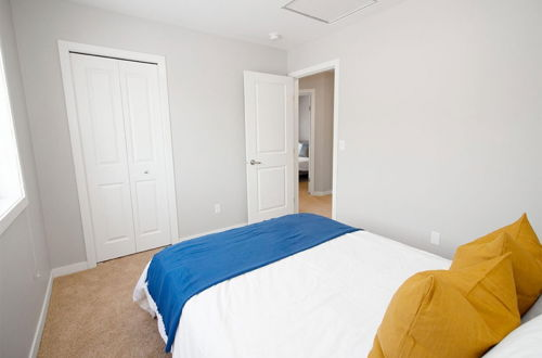 Photo 16 - Cheerful 4 Bedroom Townhouse With Parking Wifi
