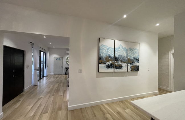 The White House TCI Guest House - Photo 9