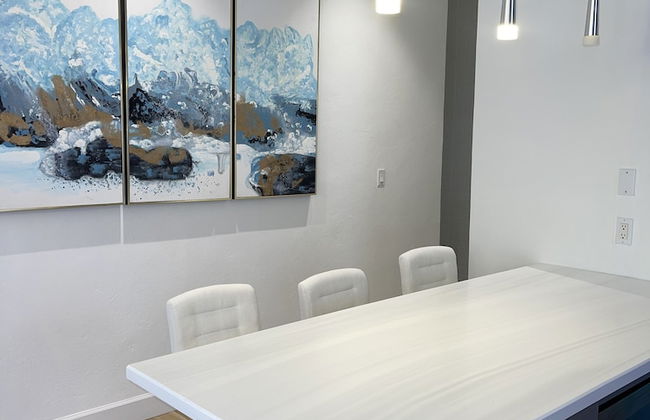 The White House TCI Guest House - Photo 4