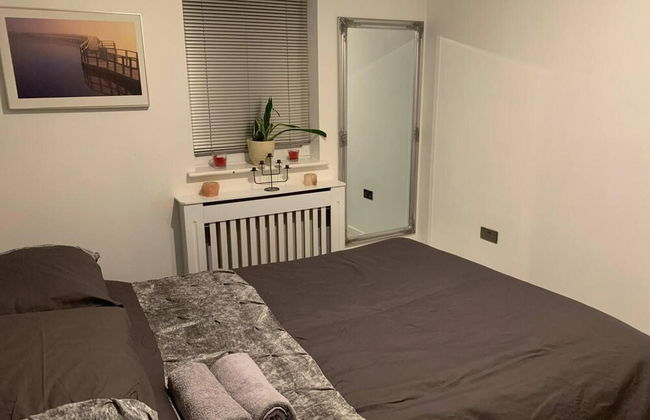 Lovely 2-bed Apartment in Wallasey, Sleeps 4 - Foto 4