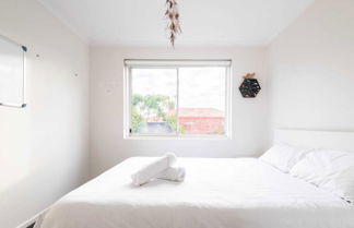 Photo 1 - Sunny 1 Bedroom Apartment in St Kilda Near the Beach