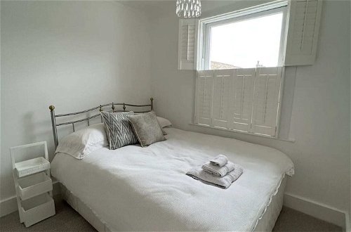 Foto 8 - Gorgeous 3 Bedroom Home in Quaint Southfields
