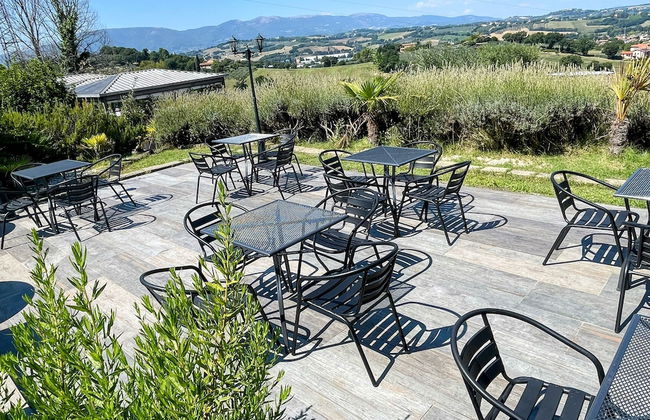 Spoleto Poolside - apt Sleeps 4 on Beautiful Campus - 1 km max Spoleto Central - Foto 57