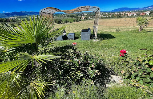 Spoleto Poolside - apt Sleeps 4 on Beautiful Campus - 1 km max Spoleto Central - Foto 53