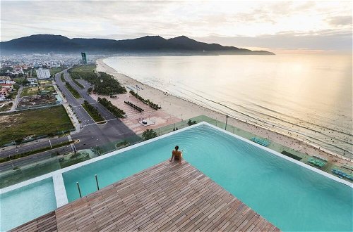 Foto 15 - Stunning 80m2 Sea View Apartment, 1-min To Beach