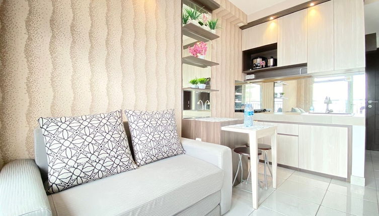 Photo 1 - Chic And Cozy 2Br At Mekarwangi Square Cibaduyut Apartment