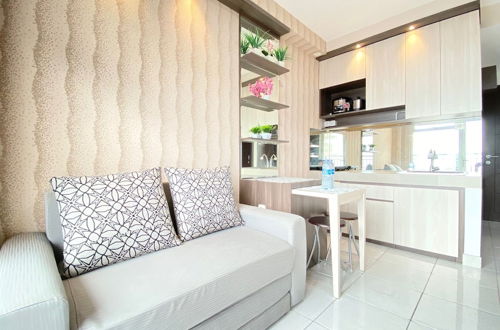 Photo 1 - Chic And Cozy 2Br At Mekarwangi Square Cibaduyut Apartment