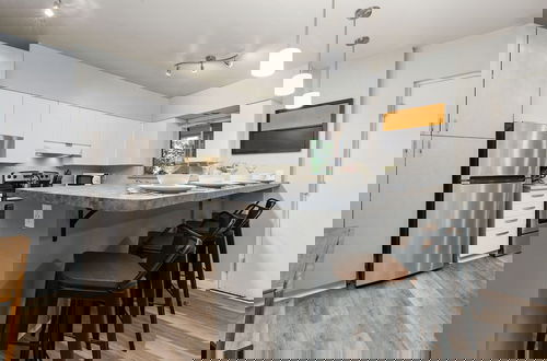 Foto 4 - Stylish Condo in the Heart of Old Town