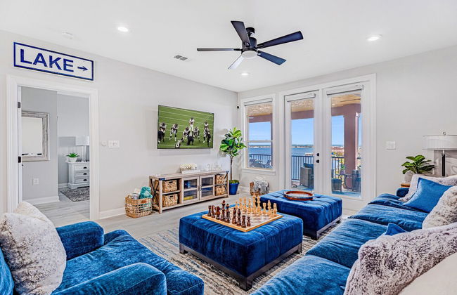 Luxury Waterfront Condo W/pool & Views! - Foto 14
