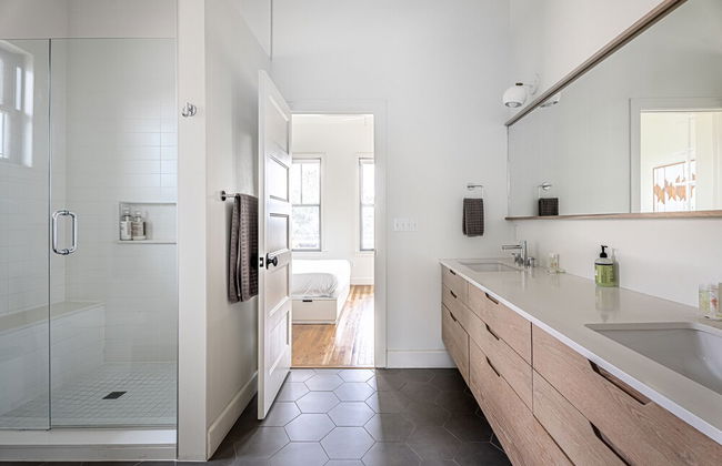 Rooftop Deck 5 Mins to Downtown - Foto 15